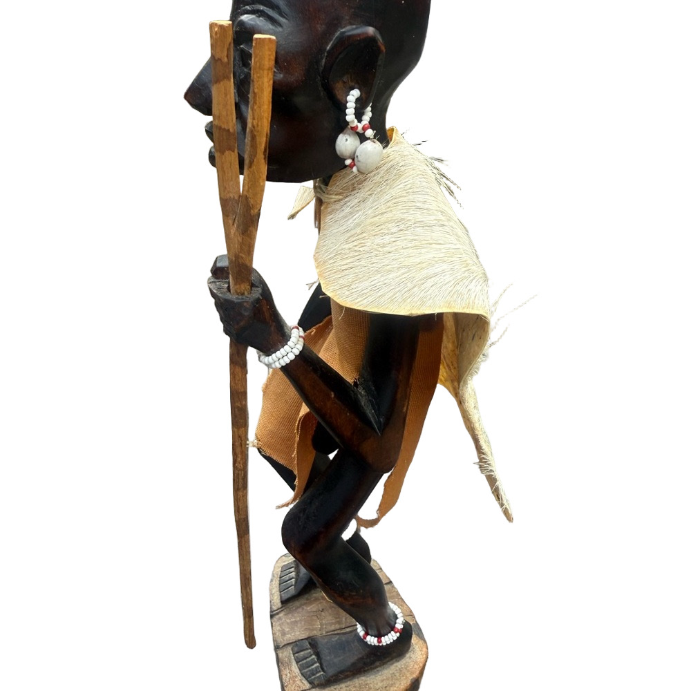 Maasai Warriors Tribal Figurines from Kenya. Sold as a pair. - Picture 4 of 11